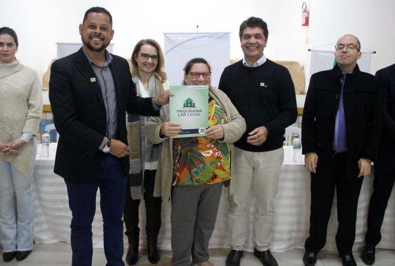 Governo de Criciúma entrega escrituras no bairro Quarta Linha — foto 7