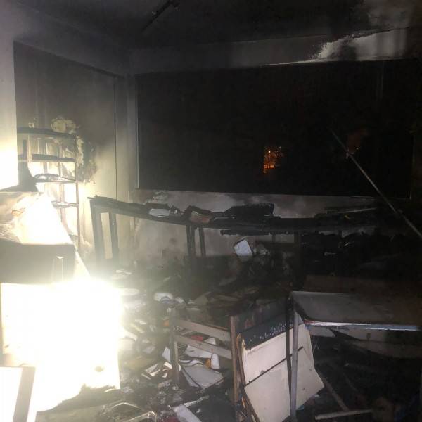 Imagens mostram destruição do auditório do Teatro Célia Belizária de Souza — foto 2