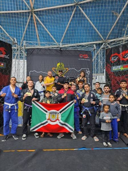 Atletas de Criciúma conquistam bons resultados em campeonatos de jiu jitsu e karatê — foto 3