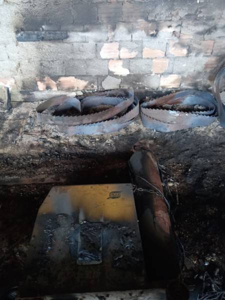 Serraria é atingida por incêndio em Içara — foto 2