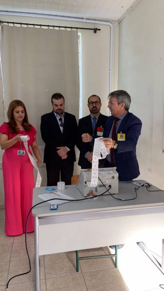 Justiça Eleitoral realiza Teste de Autenticidade dos Sistemas Eleitorais antes da votação em Treviso — foto 7
