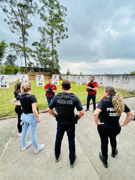 Policiais civis de Criciúma recebem nova pistola Glock — foto 2