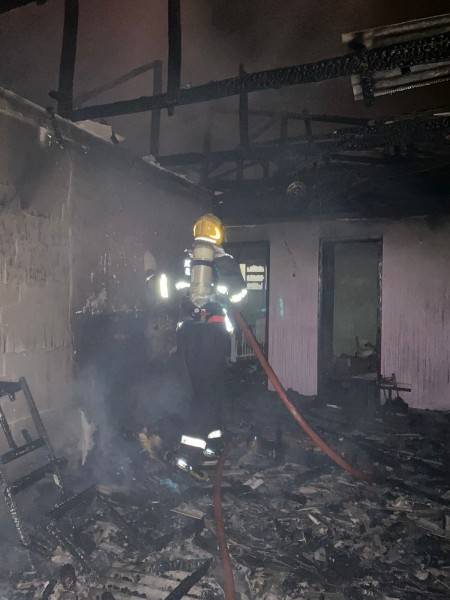 Fogo destrói casa em Araranguá — foto 1