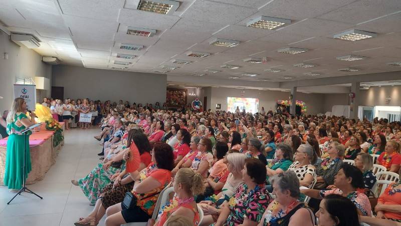Cerca de mil mulheres participam de evento dos clubes de mães de Içara — foto 1