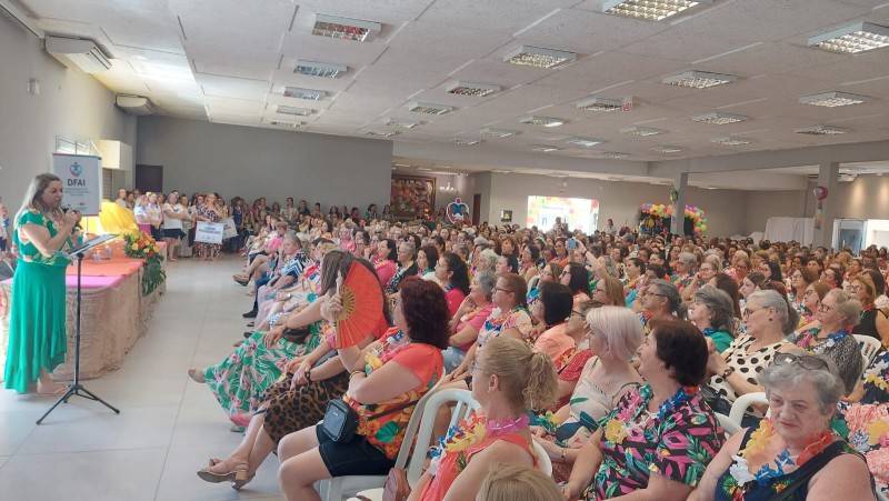 Cerca de mil mulheres participam de evento dos clubes de mães de Içara — foto 2