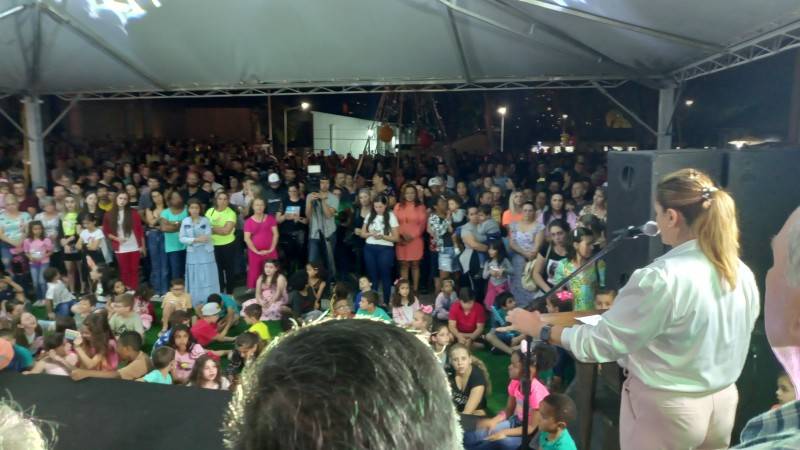 Beleza e cores no acendimento das luzes do Natal Encantado de Içara — foto 1
