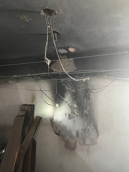 Hóspedes e funcionários são evacuados de hotel devido incêndio em depósito em Criciúma — foto 2