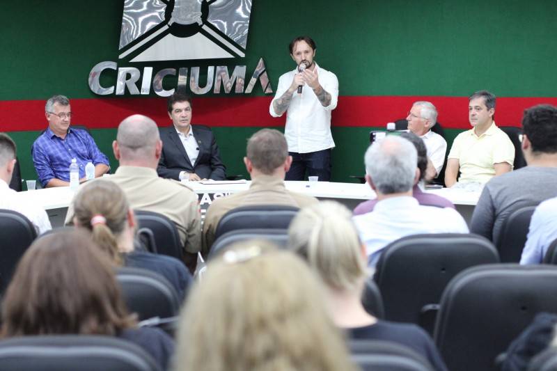 Joster Favero é empossado presidente da Fundação Cultural de Criciúma — foto 2