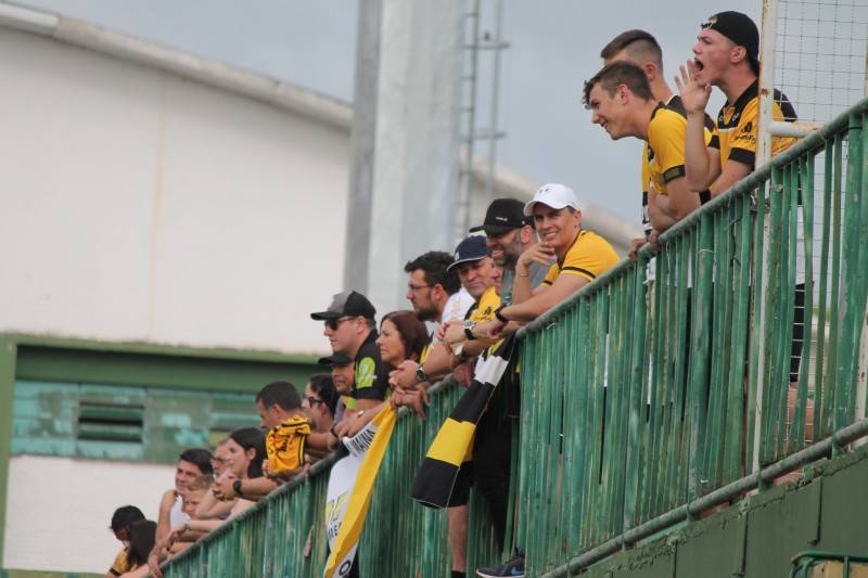 Criciúma sai atrás no placar, mas arranca empate da Chapecoense na Arena Condá — foto 1