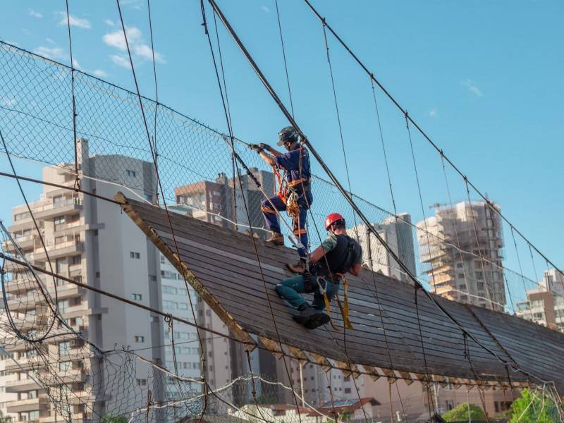 Prefeito de Passo de Torres busca apoio para reconstrução de ponte pênsil — foto 3
