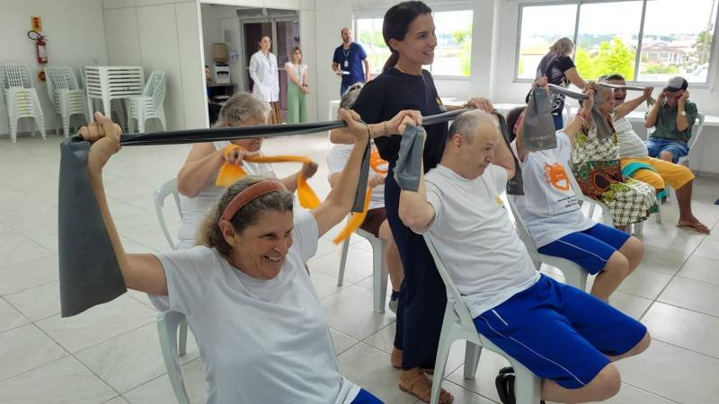 Idosos da APAE Cocal do Sul participam de atividades no Centro DIA do Idoso — foto 2