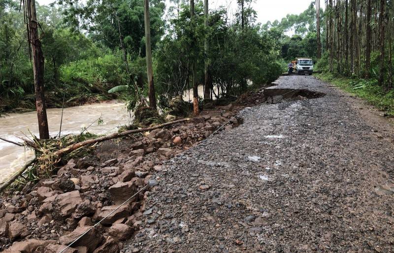 Em Treviso, chuvas deixaram desabrigados, alagamentos e provocaram interdições de ruas e pontes — foto 2