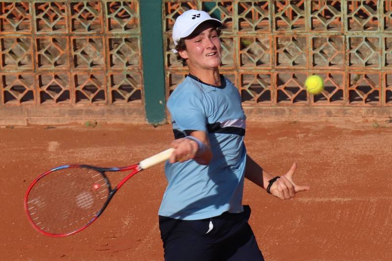 Entrada gratuita para ver os melhores do tênis infantojuvenil no Mampituba — foto 1