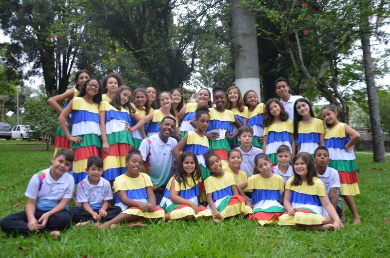 Bairro da Juventude lança turnê internacional com Coral Vozes de Esperança — foto 1