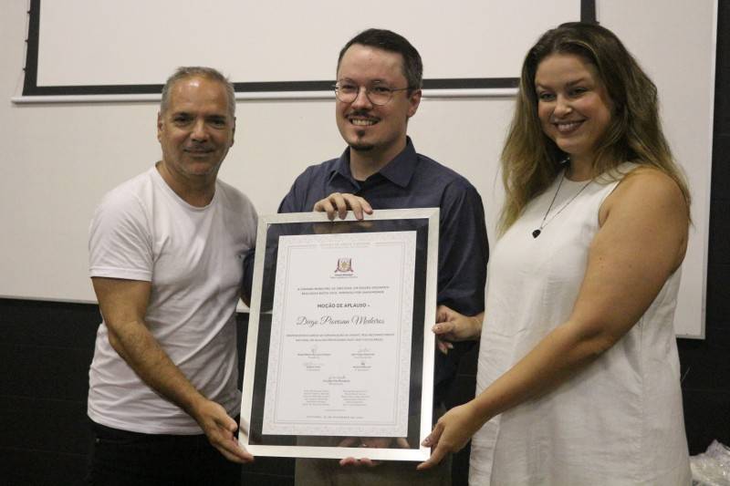 Professor Diego Piovesan é homenageado pelo Legislativo de Criciúma — foto 1