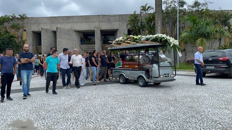 Emoção e homenagens marcam a despedida da ex-vereadora Tati Teixeira — foto 10