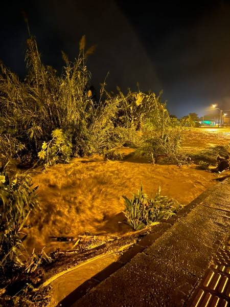 Após chuva forte, rios transbordam e alagam comunidades de Timbé do Sul — foto 1