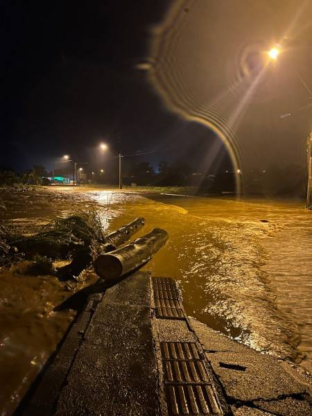Após chuva forte, rios transbordam e alagam comunidades de Timbé do Sul — foto 2