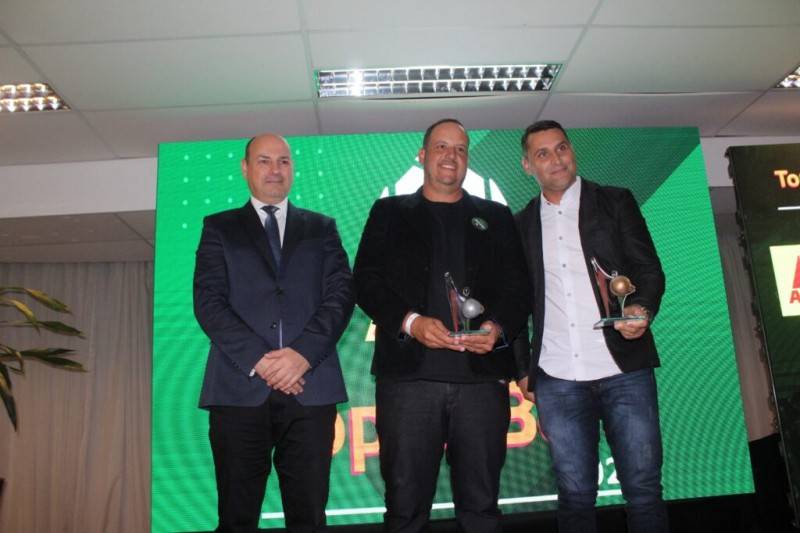 Criciúma lidera premiação dos melhores do Campeonato Catarinense — foto 2