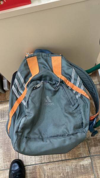 Estudante é flagrado com faca escondida na mochila em escola de Criciúma — foto 1