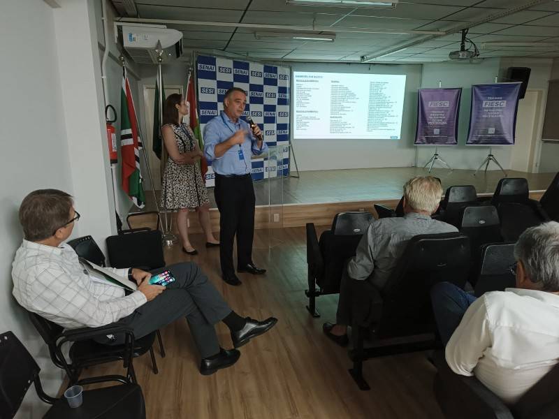 Sustentabilidade e inovação é tema da 9ª reunião da vice-presidência Regional-Sul da FIESC — foto 1