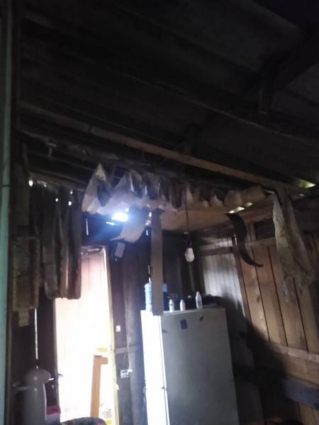 Bombeiros combatem incêndio em residência em Forquilhinha — foto 2
