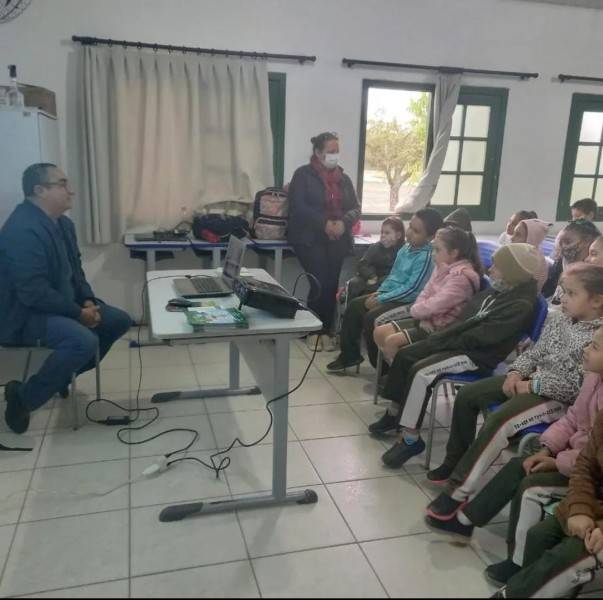 Meio Ambiente: escolas municipais recebem rodada de palestras nesta semana — foto 1