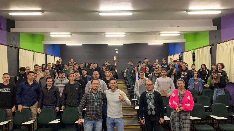 Criatividade e inovação são temas de palestra com acadêmicos da UniSatc — foto 2