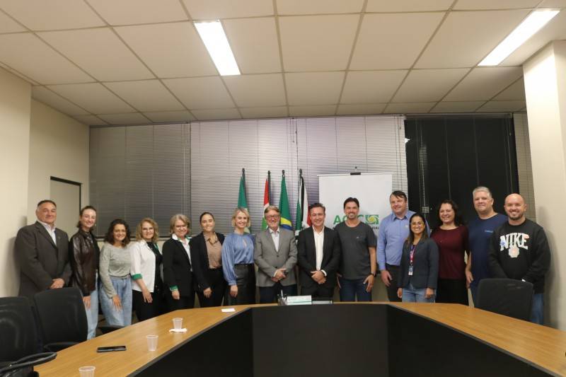 Encontro na Acic com a presença do presidente da Acate debate tecnologia — foto 2