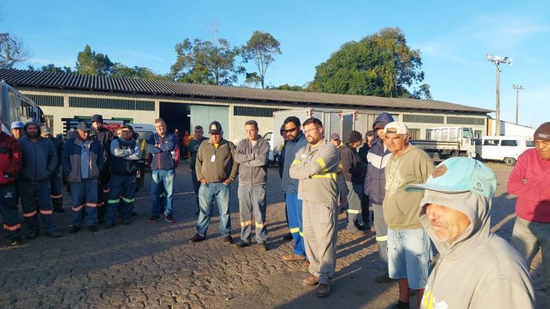 Paralisação em Criciúma: pátio de máquinas fechado e atividades comprometidas nesta segunda-feira — foto 3