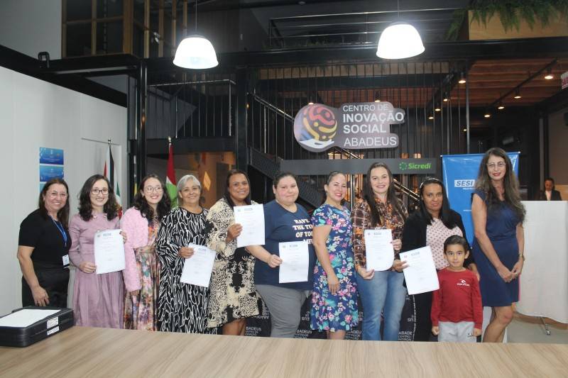 Senai e Abadeus entregam certificados às alunas do curso de costura industrial básica — foto 4