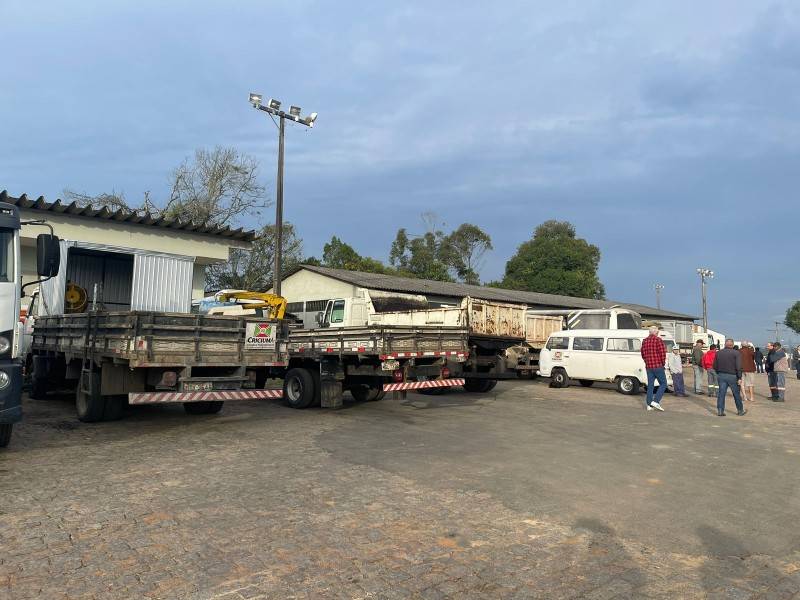 Com pátio de máquinas parado, servidores municipais de Criciúma iniciam mais um dia de paralisação — foto 3
