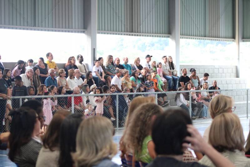 Governo de Criciúma inaugura ginásio de esportes da Escola Municipal Rubens de Arruda Ramos — foto 2