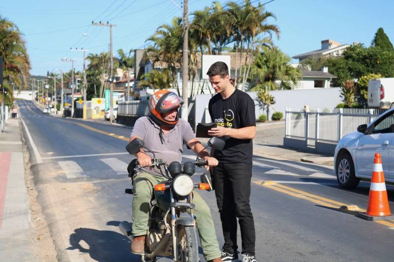 Demutran realiza Blitz Educativa no distrito de Estação Cocal — foto 4