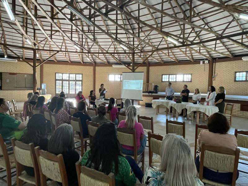 Profissionais da rede de proteção de Maracajá participam de encontro sobre Escuta Especializada — foto 2