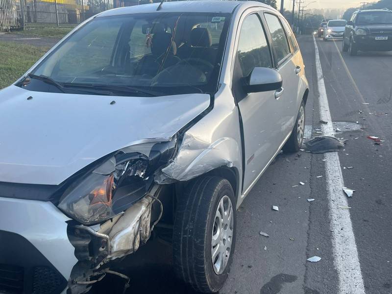 Engavetamento com três carros é registrado na rodovia Luiz Rosso — foto 3