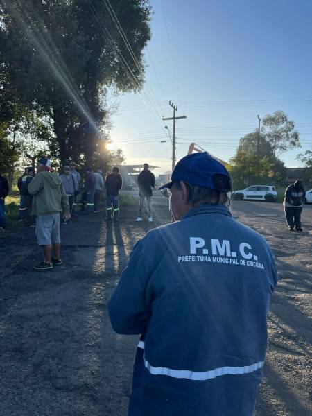 Servidores municipais do pátio de máquinas encerram greve em Criciúma — foto 2