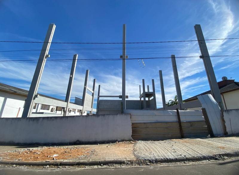 Construção do ginásio da Escola Ângelo Zanellato chega na instalação dos pré-moldados — foto 1