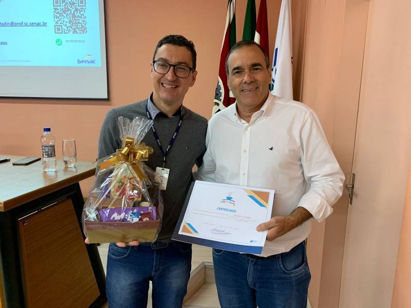 Experiência do consumidor e jornada de compra atraem lojistas à sede da CDL — foto 2