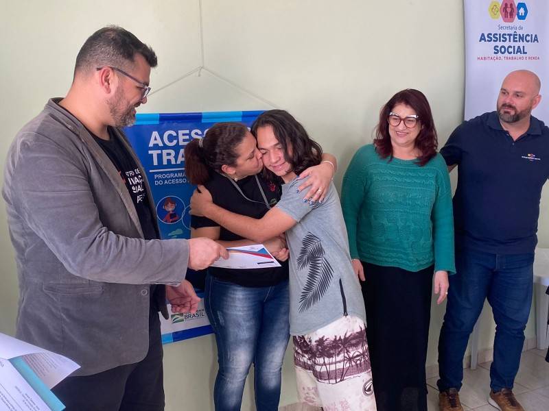 Içara: mais 18 adolescentes se formam em curso de Jovens Talentos — foto 2