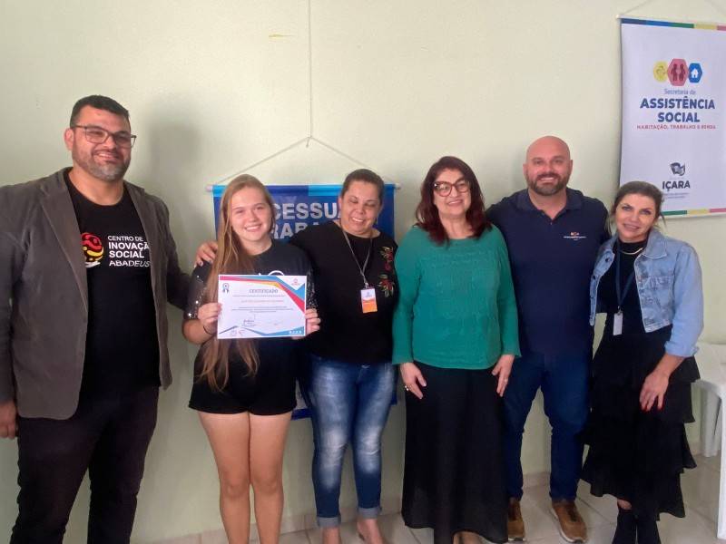 Içara: mais 18 adolescentes se formam em curso de Jovens Talentos — foto 4