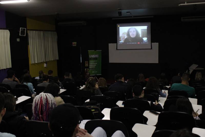 Cobertura jornalística em ataques às escolas é tema de palestra para acadêmicos da UniSatc — foto 4