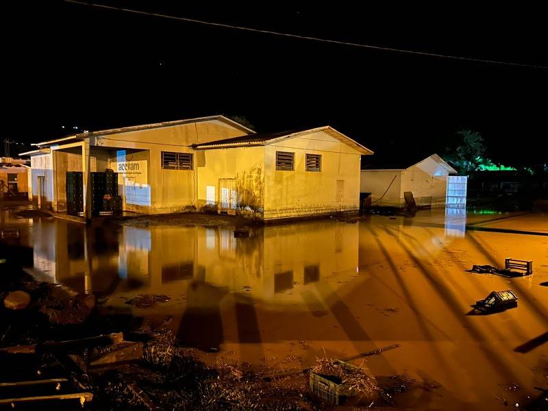 Praia Grande: cidade tem 60 pessoas desabrigadas; prefeito se pronuncia — foto 2