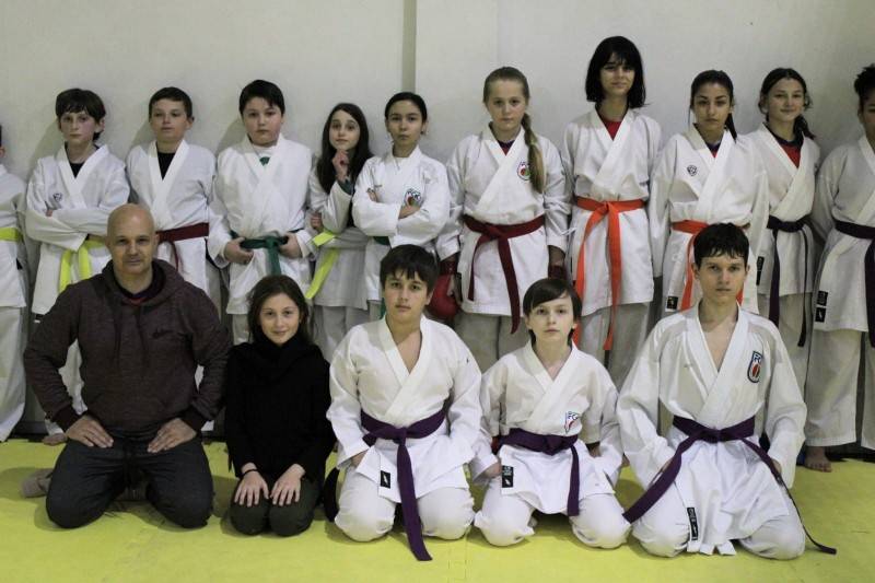 Atletas do karatê Satc conquistam medalhas no Campeonato Estadual — foto 2