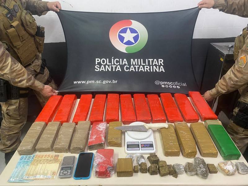 Traficante é preso com mais de 15 quilos de maconha em Criciúma — foto 2