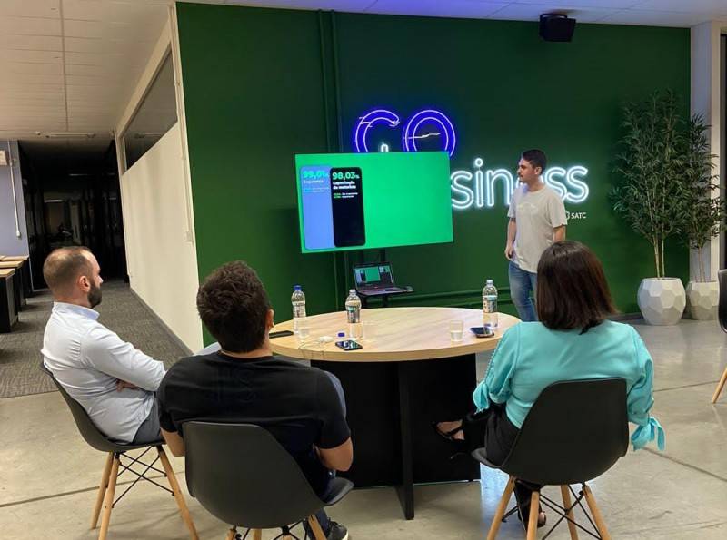 Acadêmicos da UniSatc apresentam ideias de posicionamento de mercado para empresas — foto 2