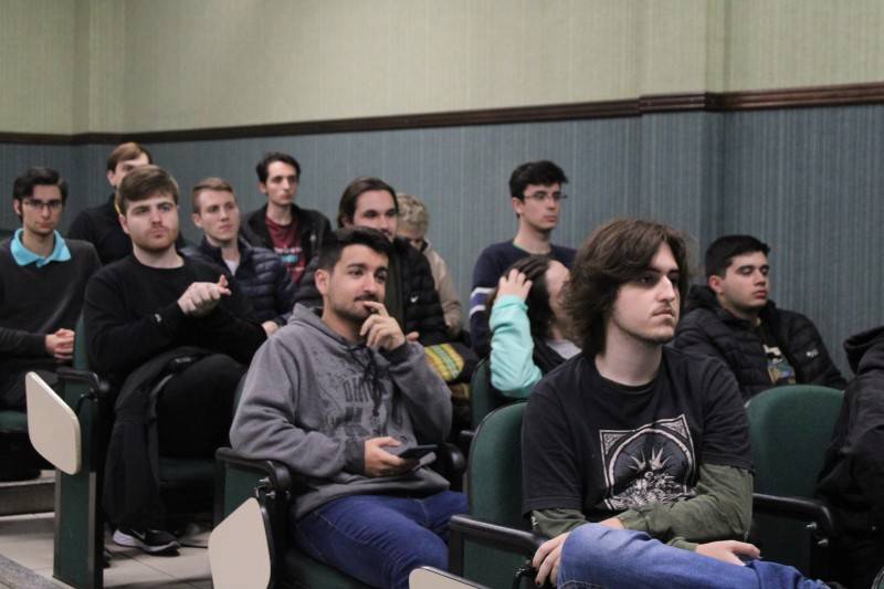 Acadêmicos da UniSatc promovem conscientização sobre segurança na internet — foto 5