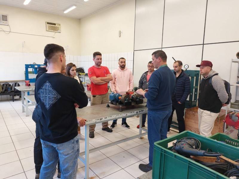 Colégio Satc recebe alunos dos Técnicos EaD para semana com aulas presenciais — foto 2