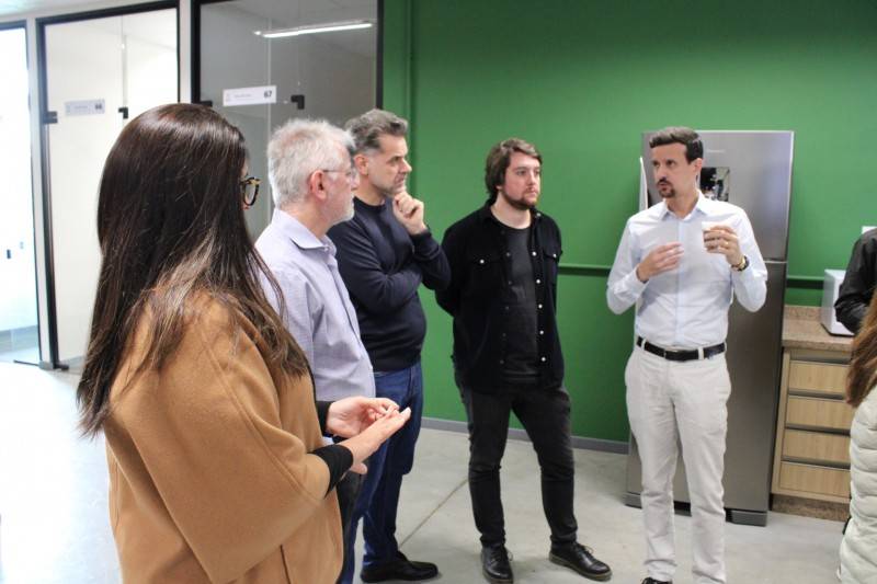 CDL Jovem de Florianópolis conhece ecossistema de Inovação da Satc — foto 1