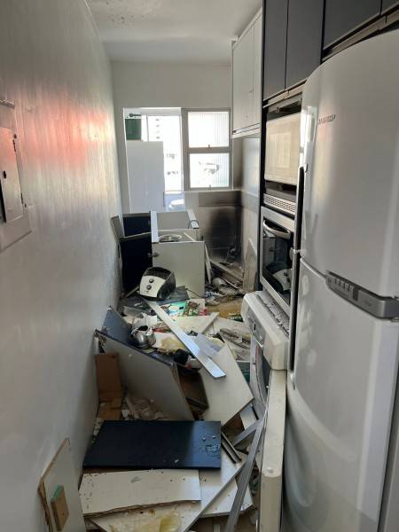 Explosão em fogão provoca incêndio em apartamento no Centro de Criciúma — foto 1